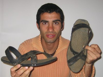 Marc con zapatillas de goma