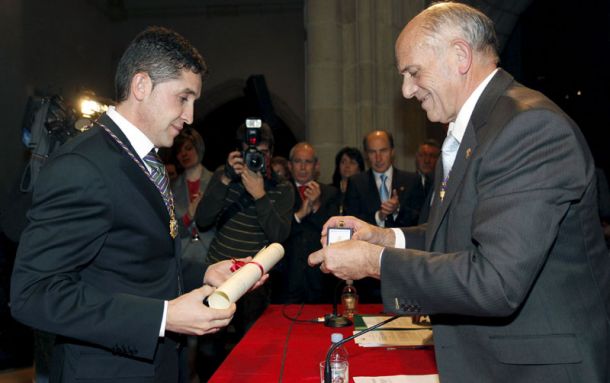 Carlos Sastre recibe la Medalla de Oro de la Provincia (Efe: Ral Sanchidrin)