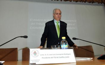 Jos Luis Concepcin imparti una charla en Segovia.