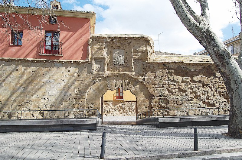 Muro del Revellín, epicentro de las celebraciones del asedio de 1521 que sustentan las fiestas logroñesas de San Bernabé