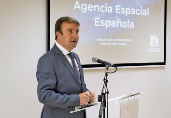 El alcalde de Tres Cantos, durante la presentacin de la candidatura