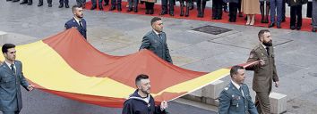 Acto de izado de la bandera de España en el Congreso de los Diputados