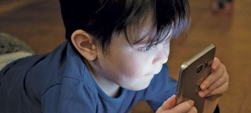 Los menores tienen un acceso cada vez más temprano a los dispositivos electrónicos