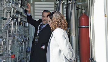 Díaz Ayuso, en su visita a las instalaciones de la nueva fábrica