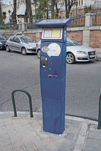 Los parquímetros regularán el estacionamiento en la zona