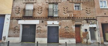 La fachada del inmueble situado entre los números 9 y 11 de la calle de Acuario